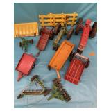 Vintage Farm Toys - metal - 12 pieces