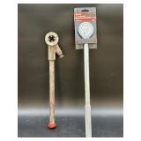 Vtg Toledo pipe threading handle and 20"