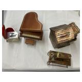 Vtg music boxes all working