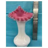 Fenton Glass Peach Crest Jack-in-the-Pulpit Vase