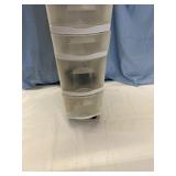 Rolling storage container