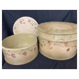 Vintage Round Nesting Storage Boxes 2 each