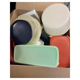 Lg Box Of Tupperware & Kitchen Items