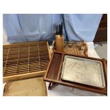 Wooden kitchen utensils & knife set