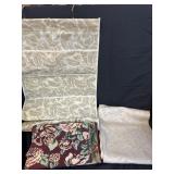 Table runners and an organizer