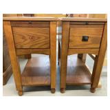 Pair Wooden End Tables 22' x 13ï¿½ x 23ï¿½T each