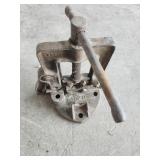 Littlestown Hardware & Foundry pipe vice