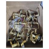 14 Level door handles