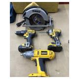 DEWALT CORDED CIRCULAR SAW  1/2 "IMPACTWRENCH