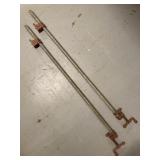 2 Pipe Clamps