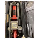 Floor Jack 2.5 Ton Capacity in carrying case
