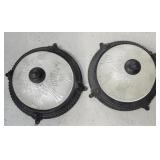 2 flush mount lights