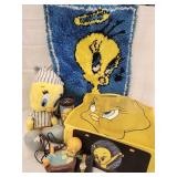 Vtg tweety bird clock/ car plate/ rug / Watch