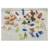 Vtg miniature Animals/vtg plastic soldiers