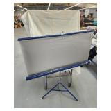 Tripod Projector screen