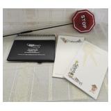 Note paper / stop sign