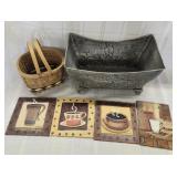 Decorated tile /basket / metal decore