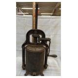 Antique National Specialty Mfg Co Fruit Press