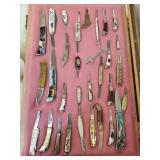 Vtg folding pocket knives case not included