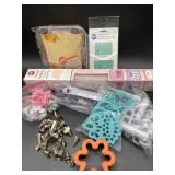 Wilton Cake Decorating Kit, Fondant Imprint mat,