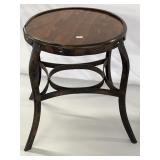 Small VTG end table with metal stand and wooden