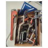 Heavy duty adjustable pipe wrench / 7 inch true