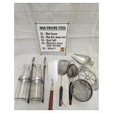 Vtg wall mounted glass flower vases/  Vtg s