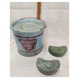 Vtg. Round Falls city minnow bucket, Vtg. Green