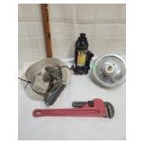 Black Jack 6 ton capacity,  Delta shower faucet
