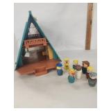 Vtg. Fisher Price Play family A frame House &
