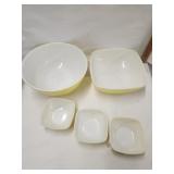 Pyrex square casserole serving bowl, Pyrex m