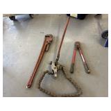 Heavy duty metal chain cutter and large pipe