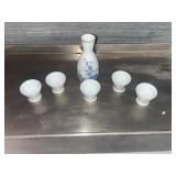 Vtg otaguri sake cups and carafe