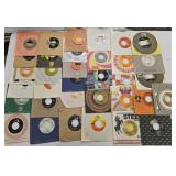 36 45rpm Vinyl Records: Bee Gees, Carpenters,