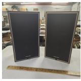 Pair 19" Realistic speakers