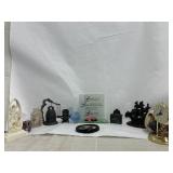 Tabletop trinkets and other oddities