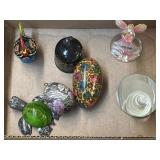 Small ceramic glass knickknacks