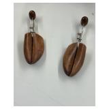 Shoe stretchers