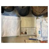 Tablecloths and cloth placemats