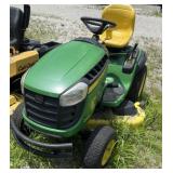 John Deere D160 Hydrostatic 48" Cut