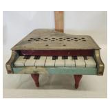 Vtg, Tudor Tin metal Musical atoy