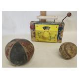 Vtg. 1960 Farmer in the Dell TV Raido musical Toy,