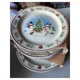 8 Snowman Dinner Plates