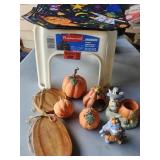 Halloween Decor, Rubbermaid Step Stool