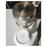 Professional stock pan, Tom