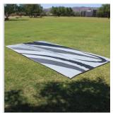 New Outdoor Rug similar to photos not an exact