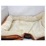 Bedsure Comfy Pet Bed. Large. Needs Cleaned