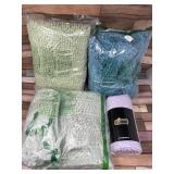 4pc Chenille Bath Rugs, New/Like New Opened