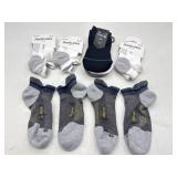 Feetures elite socks size large and one 3-pack of
