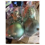 Lot of 2 new Emopeak 4Pcs Christmas Balls